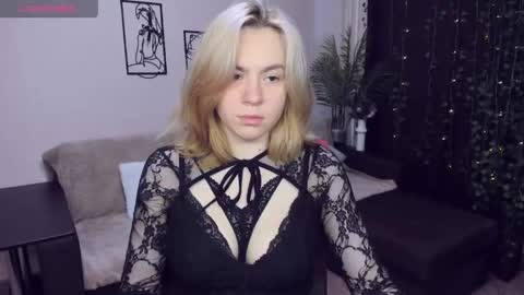 Snapshot of remipeach chatting on 06-03-26, 03:39 RemiPeach online show from 06-03-26, 03:39