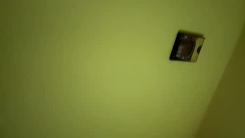 Snapshot of remus60 chatting on 11-10-25, 11:31 remus60 online show from 11-10-25, 11:31