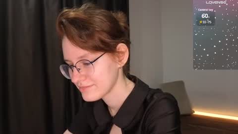 Claire online show from 06-10-26, 06:51