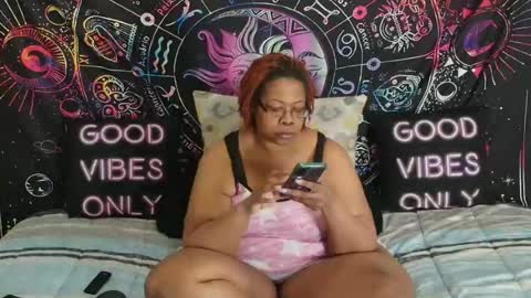 RenaeCumsAlot online show from 07-24-26, 07:01