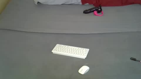 renal_queen online show from 12-22-25, 05:37