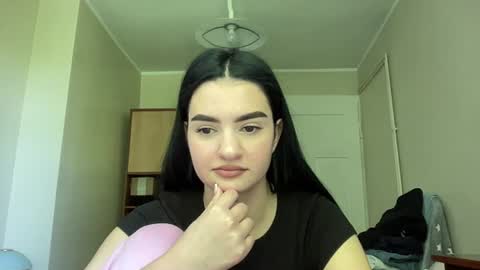 Snapshot of renata_a1 chatting on 06-23-26, 12:36 Renata online show from 06-23-26, 12:36