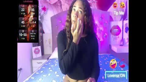 RENATA VALENTINA online show from 05-15-26, 01:07