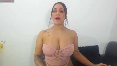 renatabrownn28 online show from 05-03-26, 09:37