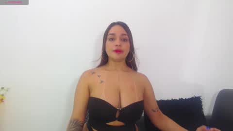 renatabrownn28 online show from 05-06-26, 07:30