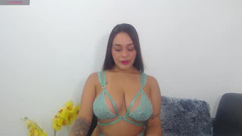 renatabrownn28 online show from 05-31-26, 05:09