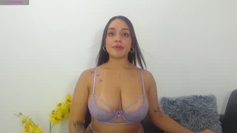 renatabrownn28 online show from 06-04-26, 06:19