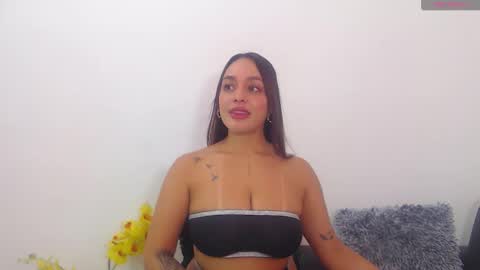 renatabrownn28 online show from 06-04-26, 06:36