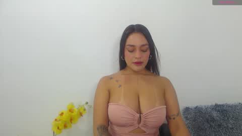 renatabrownn28 online show from 06-10-26, 03:39