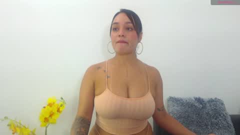 renatabrownn28 online show from 06-16-26, 06:27