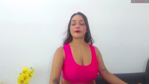 renatabrownn28 online show from 06-19-26, 04:17