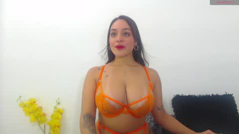 renatabrownn28 online show from 06-28-26, 04:07