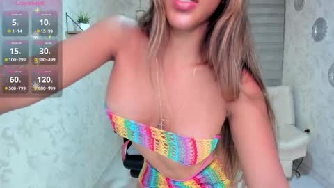 Snapshot of renatareyes chatting on 09-19-25, 01:40 Renata Reyes online show from 09-19-25, 01:40