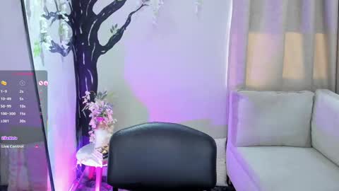 Snapshot of renataruiz_rr chatting on 09-24-25, 11:57 online show from 09-24-25, 11:57