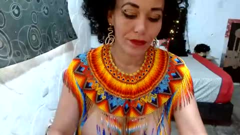 Snapshot of renattabecerra chatting on 01-02-25, 01:51 Renatta online show from 01-02-25, 01:51