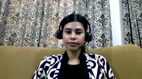 Lisa online show from 04-30-26, 08:31