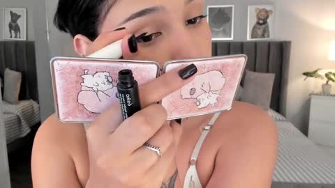 Snapshot of renee_shelby_ chatting on 12-23-24, 10:55 Renee Shelby online show from 12-23-24, 10:55