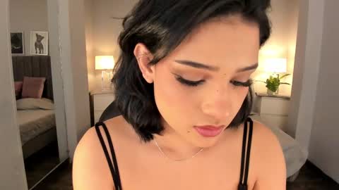 Snapshot of renee_shelby_ chatting on 02-26-25, 07:49 Renee Shelby online show from 02-26-25, 07:49