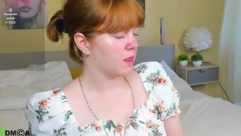 Snapshot of reneefoxy_ chatting on 07-12-26, 12:56 reneefoxy_ online show from 07-12-26, 12:56