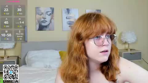 Snapshot of reneefoxy_ chatting on 07-20-26, 12:47 reneefoxy_ online show from 07-20-26, 12:47