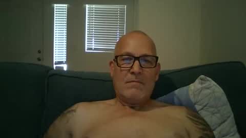 Snapshot of renewaz chatting on 04-30-26, 06:03 Renewaz online show from 04-30-26, 06:03