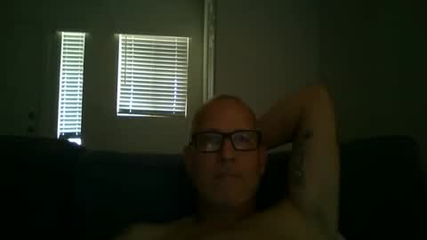 Snapshot of renewaz chatting on 05-10-26, 06:24 Renewaz online show from 05-10-26, 06:24