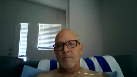 Snapshot of renewaz chatting on 05-24-26, 04:12 Renewaz online show from 05-24-26, 04:12