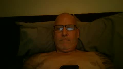 Snapshot of renewaz chatting on 05-26-26, 03:24 Renewaz online show from 05-26-26, 03:24
