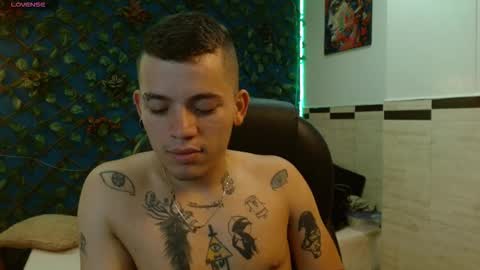 R E N E  online show from 09-09-25, 03:17