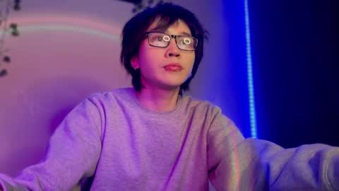 Snapshot of rennuts chatting on 12-06-24, 06:06 rennuts online show from 12-06-24, 06:06