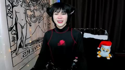 Snapshot of rennuts chatting on 12-25-24, 02:23 rennuts online show from 12-25-24, 02:23