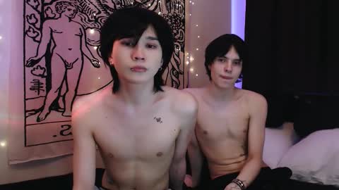 Snapshot of rennuts chatting on 02-22-25, 10:29 rennuts online show from 02-22-25, 10:29