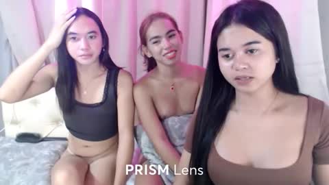 Snapshot of rennygurl chatting on 04-25-26, 10:18 rennygurl online show from 04-25-26, 10:18