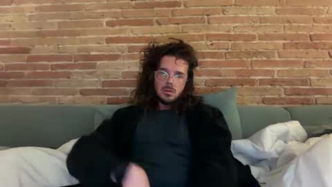 Renzo online show from 04-17-26, 03:59