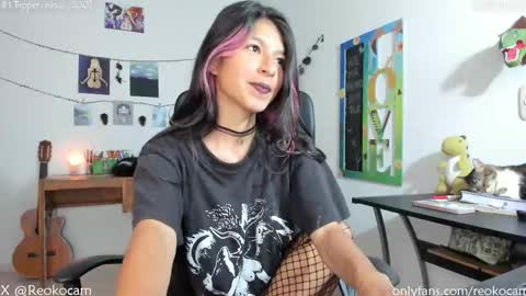 Snapshot of reoko_ chatting on 03-18-26, 09:18 Reoko online show from 03-18-26, 09:18