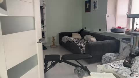 My name is Repmah  help me to get 50 thumb-up online show from 04-18-26, 11:47