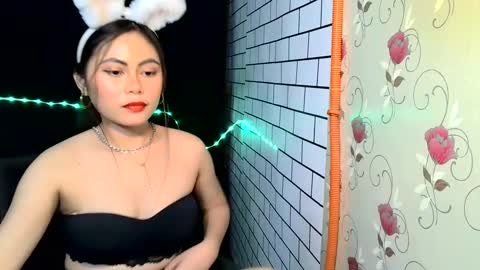 Rose18 online show from 02-15-25, 05:51