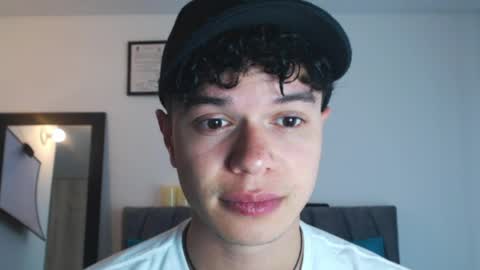 Snapshot of rexbunnybody chatting on 04-22-26, 04:52 Rex online show from 04-22-26, 04:52