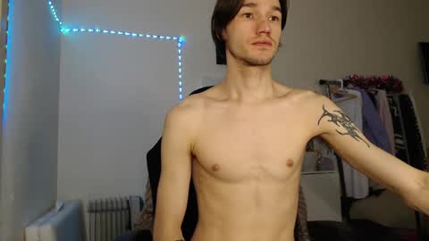 Snapshot of rexxx_erection chatting on 12-17-24, 07:37 Eugene online show from 12-17-24, 07:37