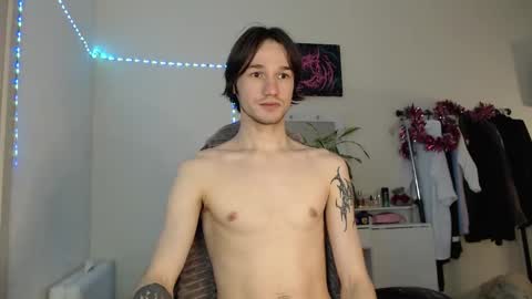 Snapshot of rexxx_erection chatting on 01-16-25, 03:23 Eugene online show from 01-16-25, 03:23