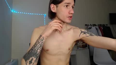 Snapshot of rexxx_erection chatting on 01-25-25, 03:19 Eugene online show from 01-25-25, 03:19