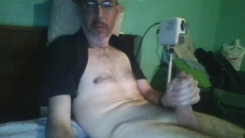 Snapshot of reyes_albert2006 chatting on 12-02-24, 03:47 reyes_albert2006 online show from 12-02-24, 03:47