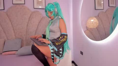 Reze  online show from 04-24-26, 06:43