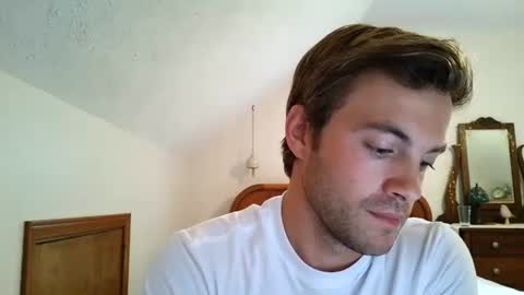 Snapshot of rguy114 chatting on 10-07-25, 03:20 Ryan online show from 10-07-25, 03:20