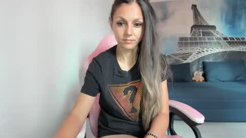 Snapshot of rheaetthan chatting on 05-17-26, 10:33 rheaetthan online show from 05-17-26, 10:33