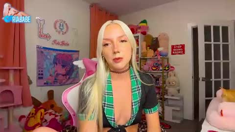 Snapshot of riababe chatting on 06-27-26, 03:11 ria online show from 06-27-26, 03:11