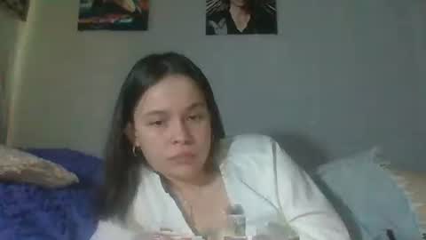 Snapshot of rialowelyt chatting on 06-04-26, 12:00 RiaLowelyt online show from 06-04-26, 12:00