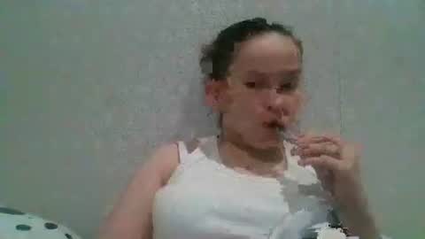 Snapshot of rialowelyt chatting on 06-09-26, 05:13 RiaLowelyt online show from 06-09-26, 05:13