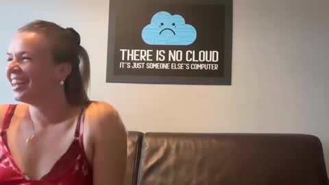 riana894237 online show from 03-11-26, 04:57