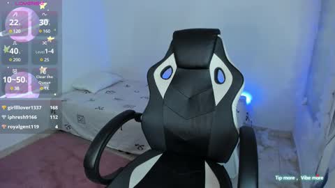 RianaK online show from 02-27-25, 04:20